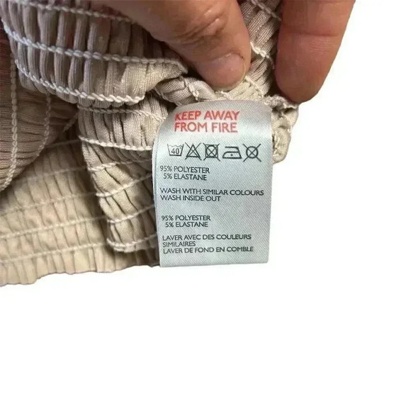 Light Before Dark Women's Pink Off-The-Shoulder Smocked Velvet Crop Top Size M - Picture 7 of 7